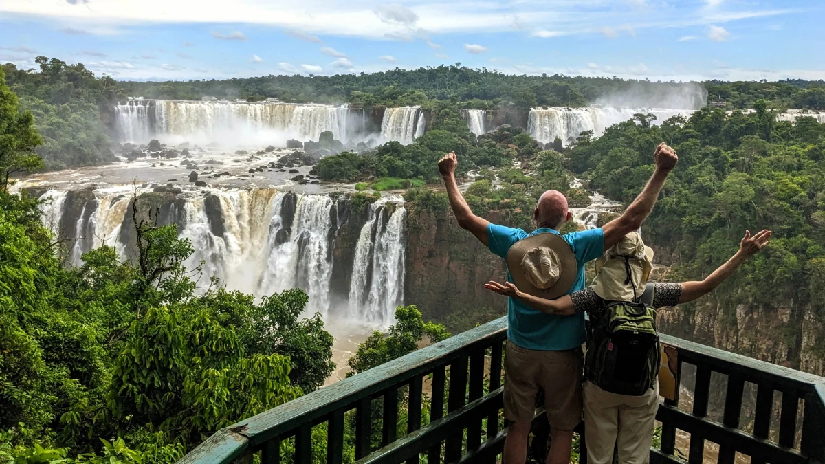 A couple enjoying their private tour on Iguazu Falls